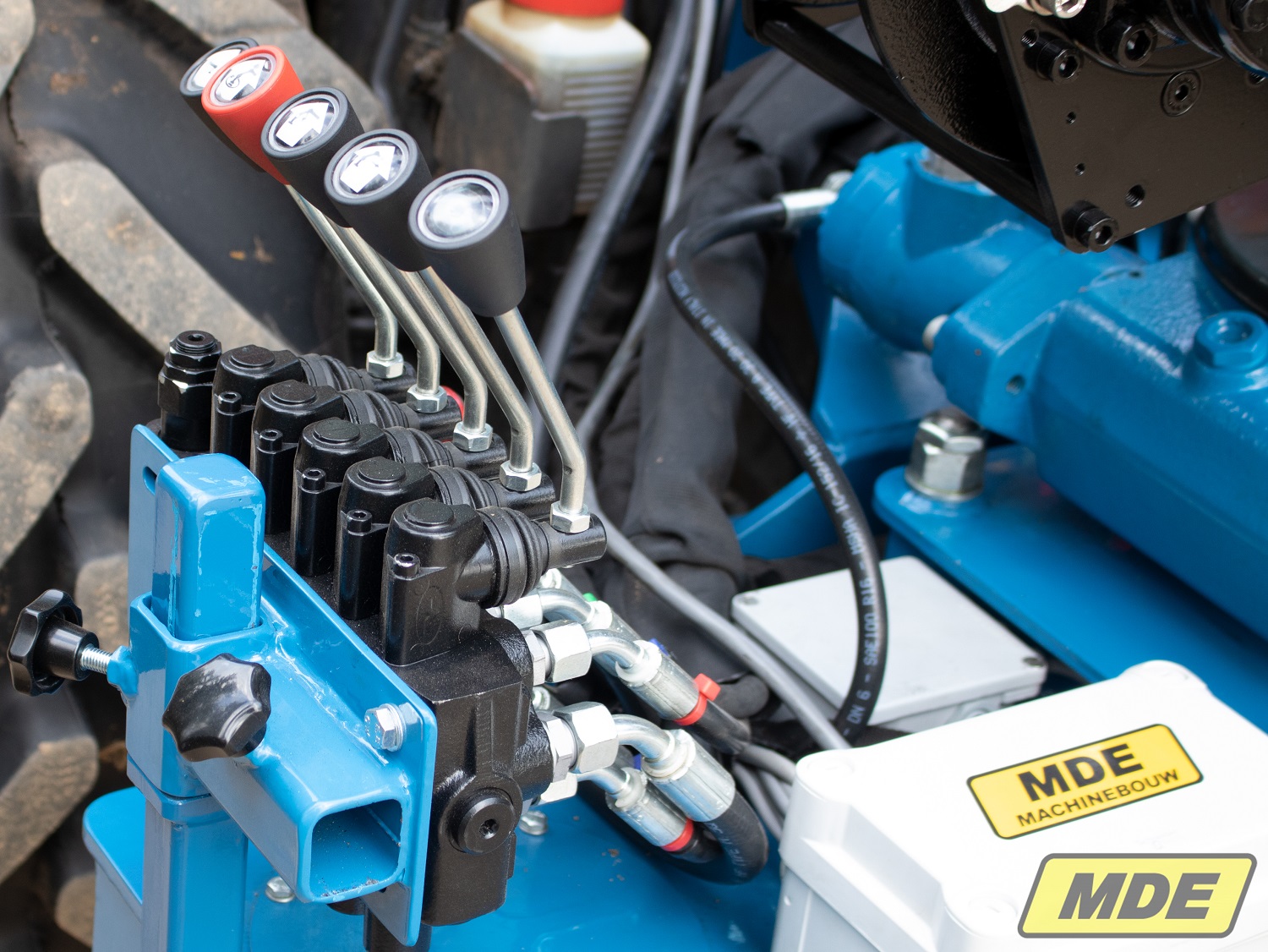 mde-machinebouw-bomenlaadkraan-270l-e3-13-