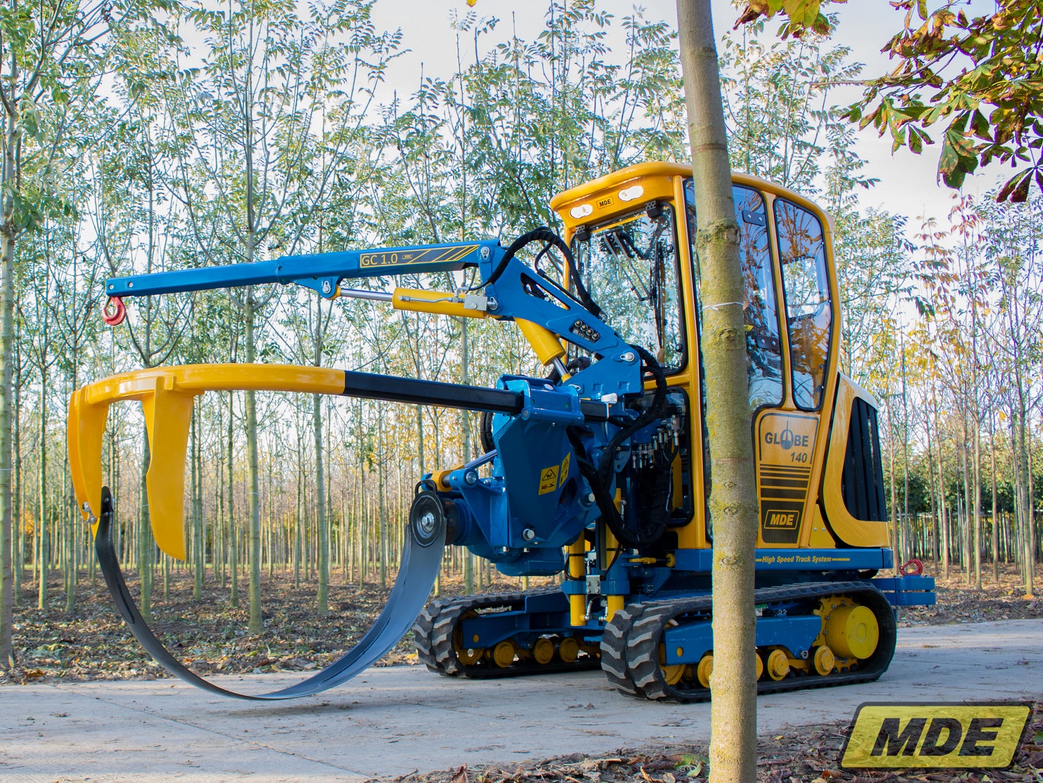 mde-machinebouw-globe-140-with-crane-29-