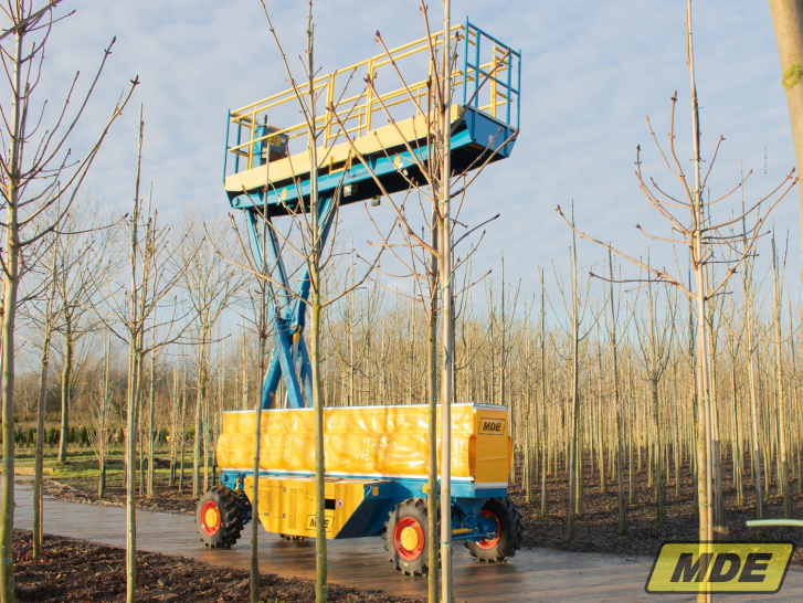 mde-machinebouw-pruning-platform-q450-18-