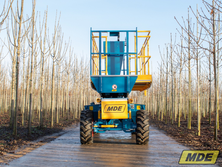 mde-machinebouw-pruning-platform-q450-2-