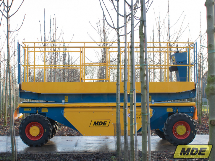 mde-machinebouw-pruning-platform-q450-42-