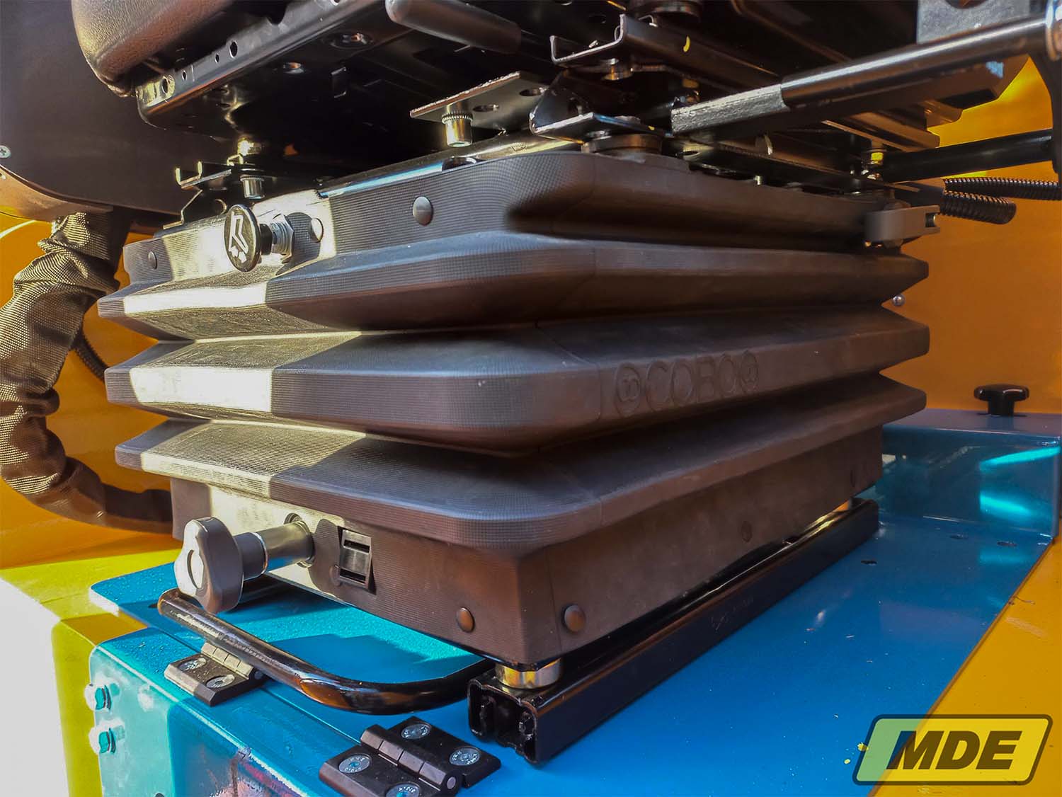 optie-verhoogd-verenpakket-stoel-globe-met-logo